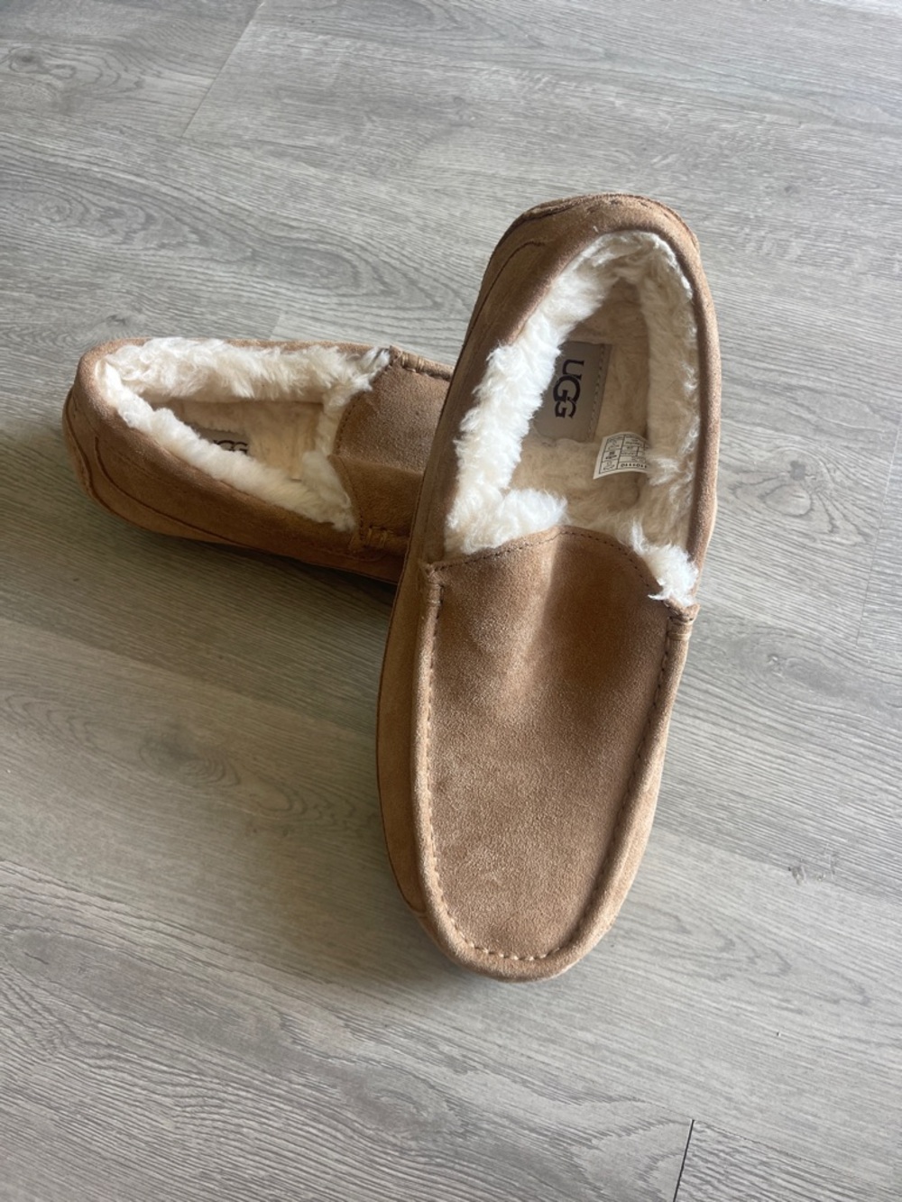UGG Chestnut Slip-On Shearling Lined Moccasins size 10